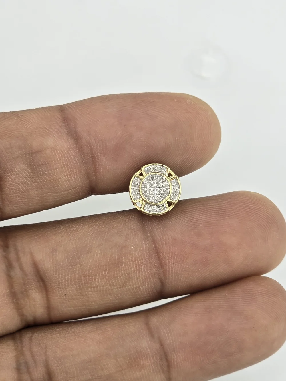 Real Diamond 10kt Gold Stud Earring For Men